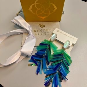 NWT Kendra Scott Justyne earrings